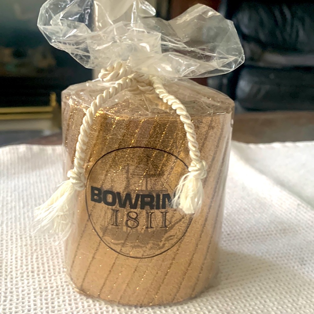 Gold textured new candle